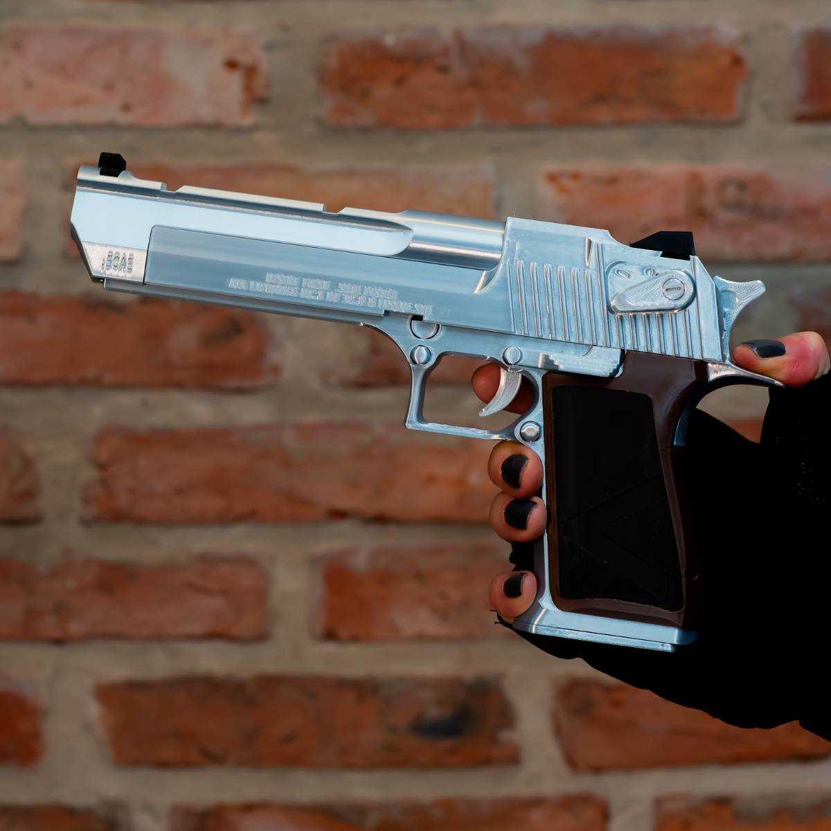 Réplica Realista Lightning Hawk (Desert Eagle) - RE2 Cosplay e Coleção